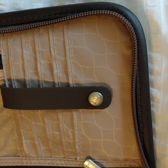 💚LUG TRAVEL WALLET - Picture 7 of 8